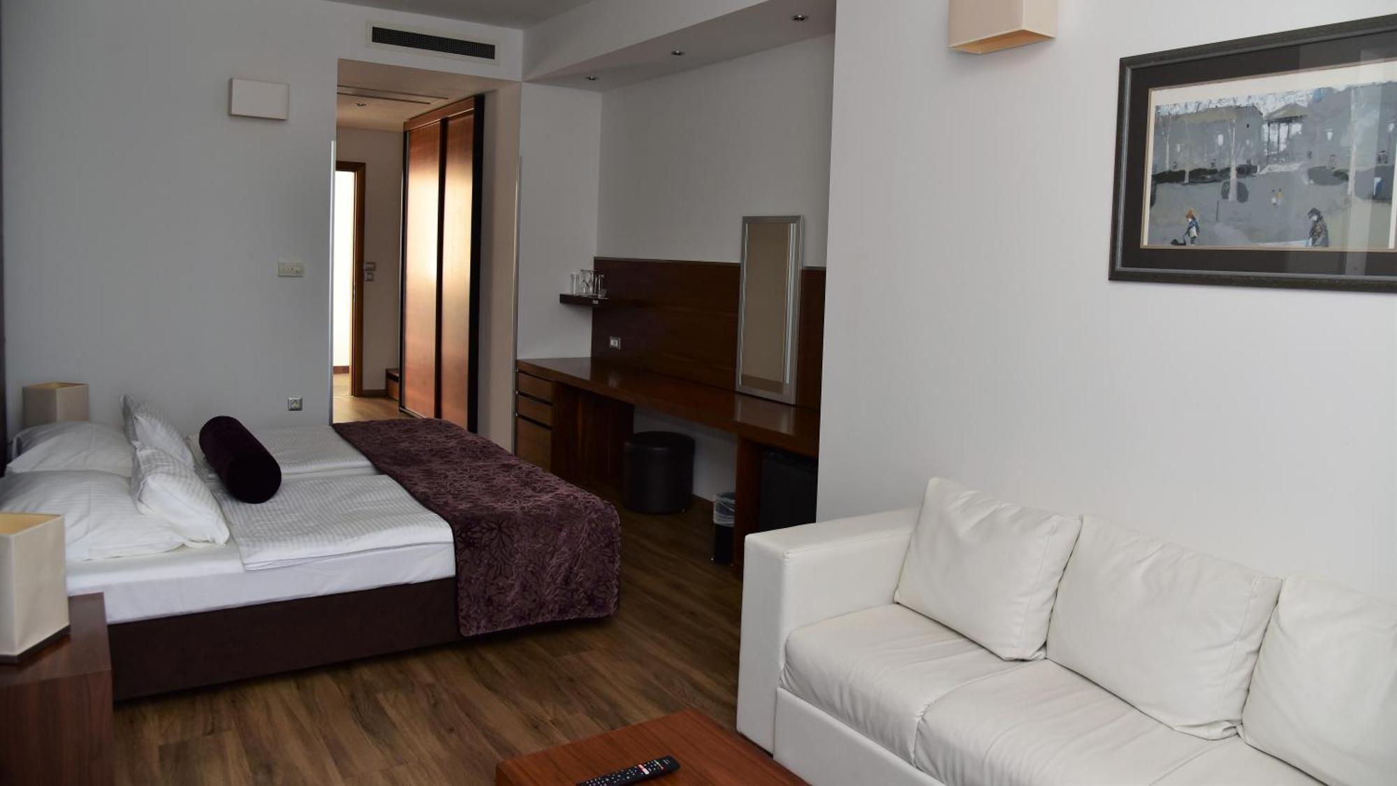 Hotel Lipa Postira Kültér fotó