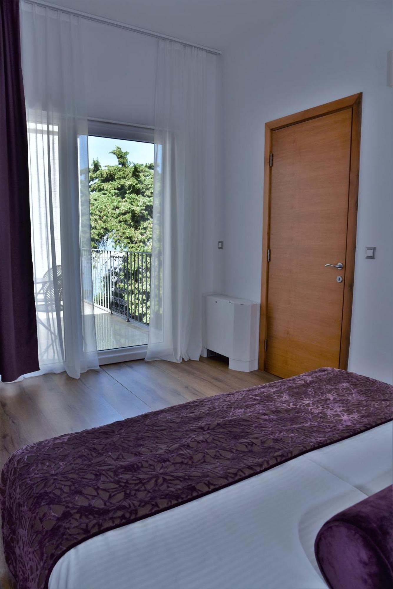 Hotel Lipa Postira Kültér fotó