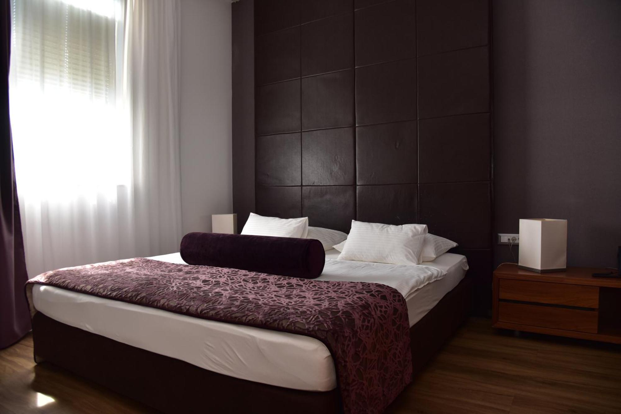 Hotel Lipa Postira Kültér fotó