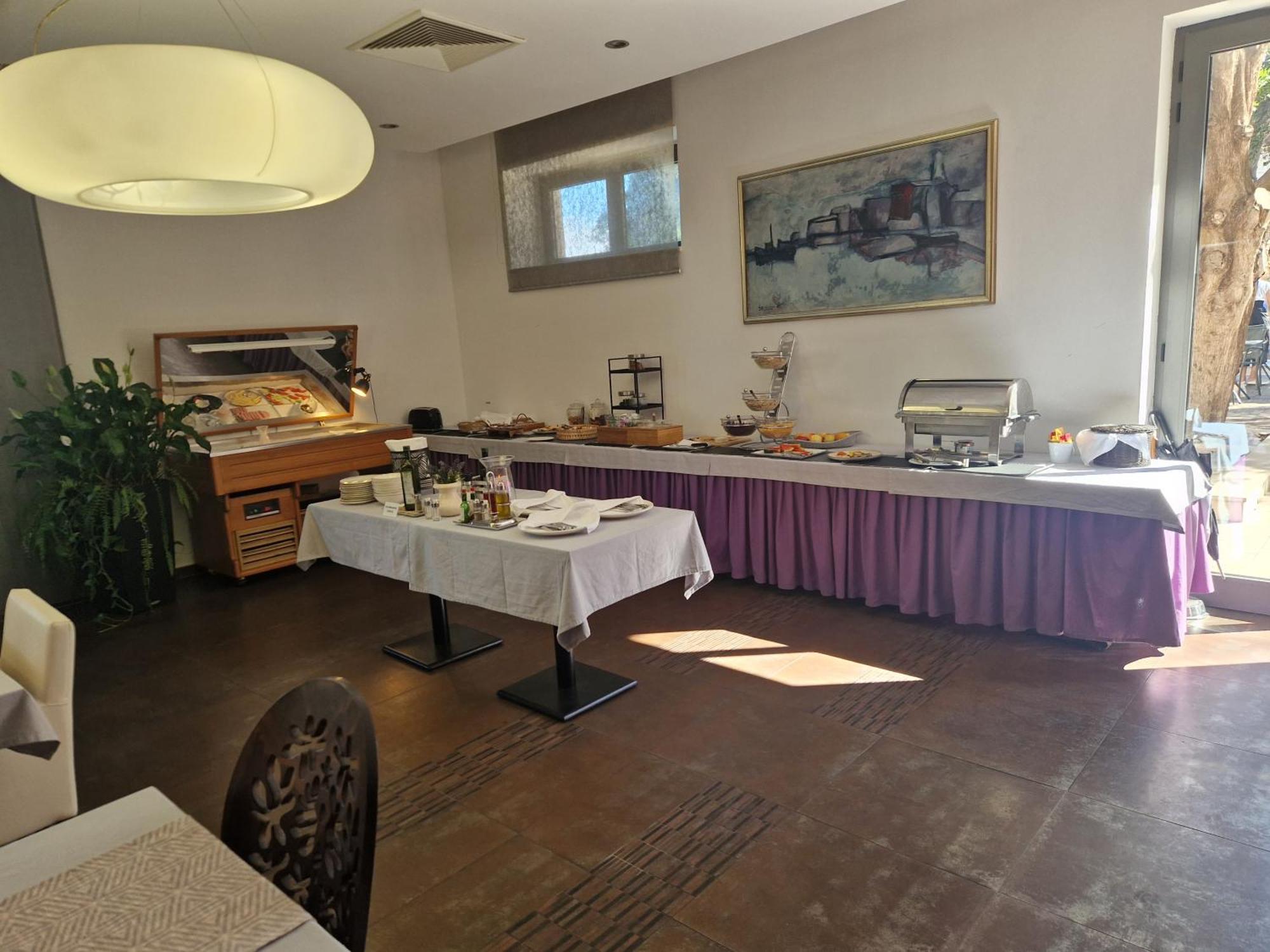 Hotel Lipa Postira Kültér fotó