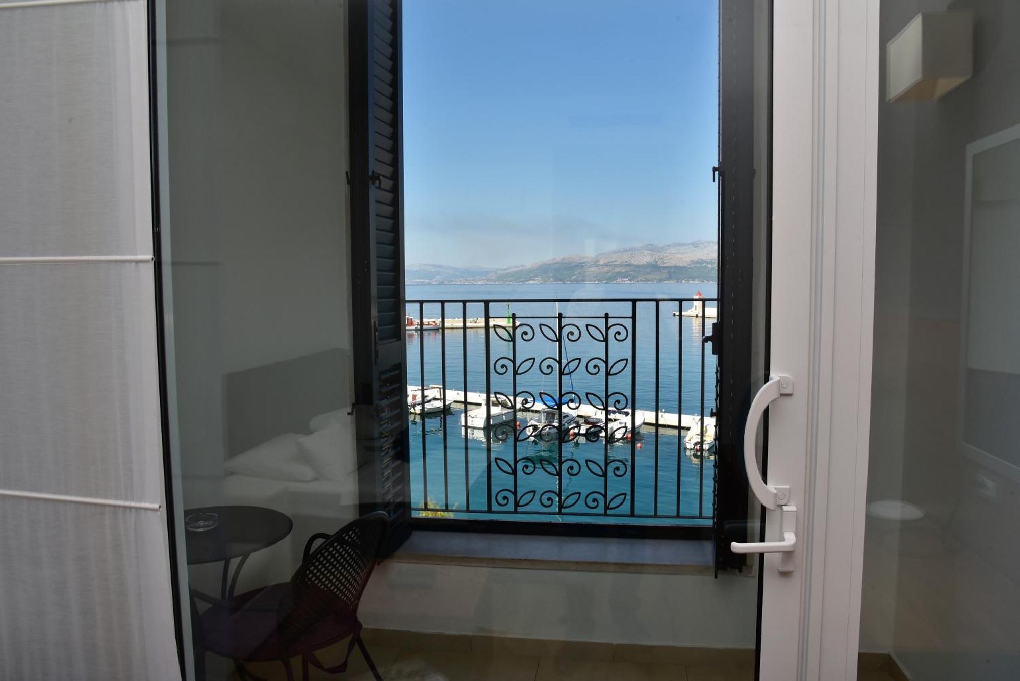 Hotel Lipa Postira Kültér fotó