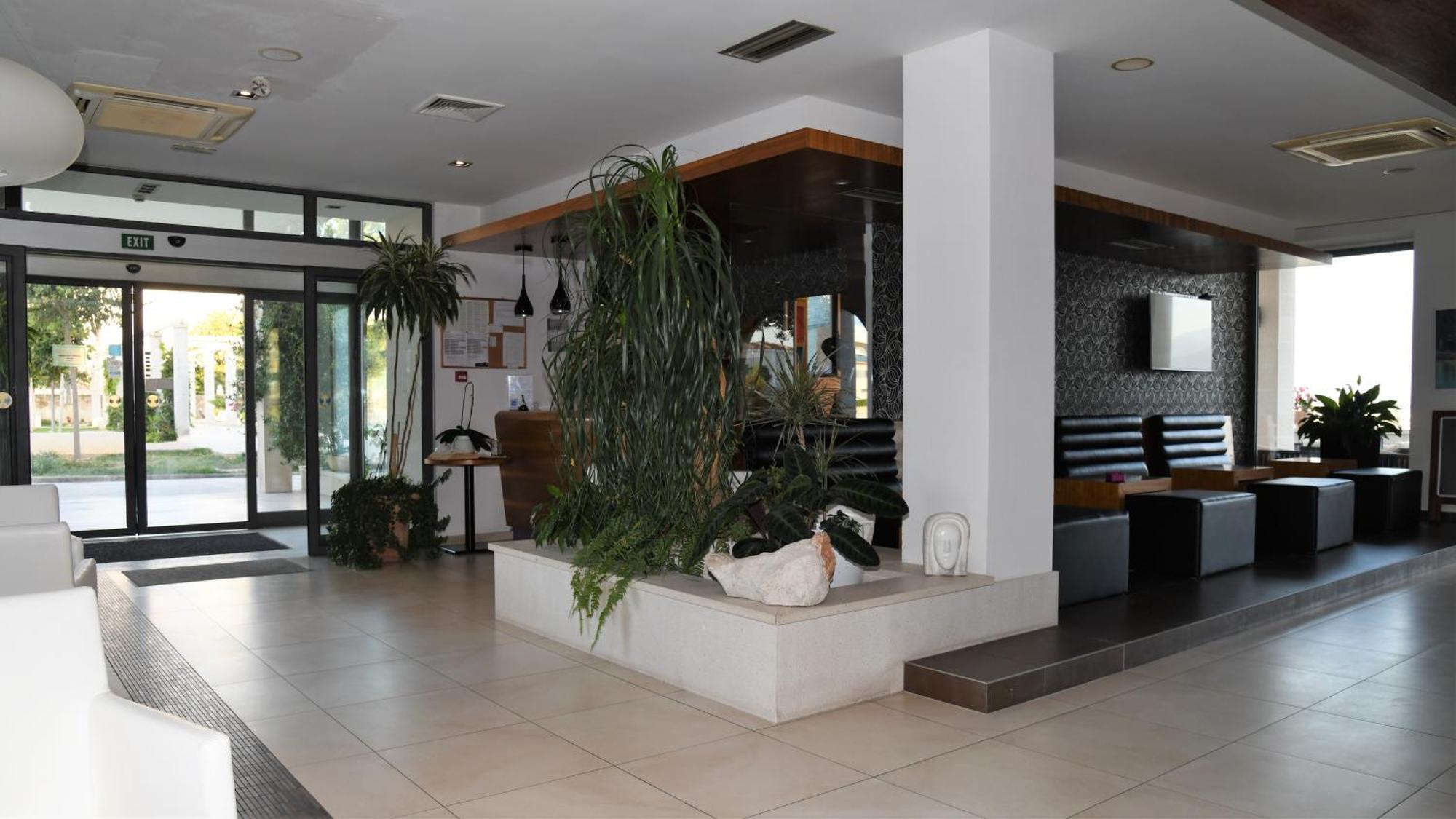Hotel Lipa Postira Kültér fotó