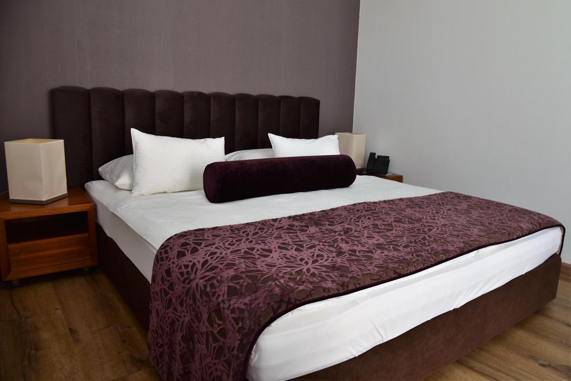 Hotel Lipa Postira Kültér fotó