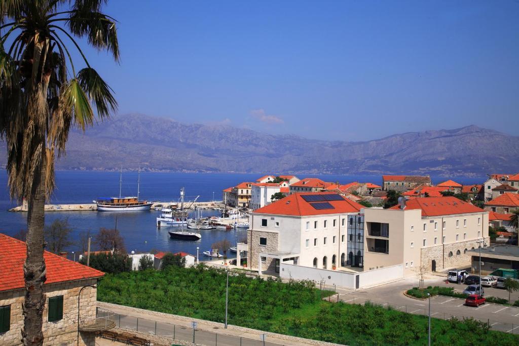 Hotel Lipa Postira Kültér fotó